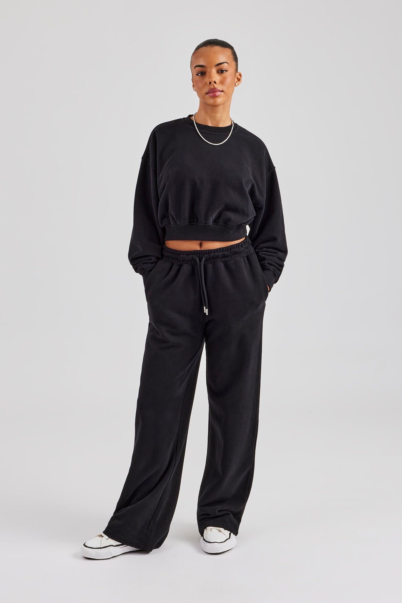 Cernucci Cropped Sweatshirt & Jogger - Black